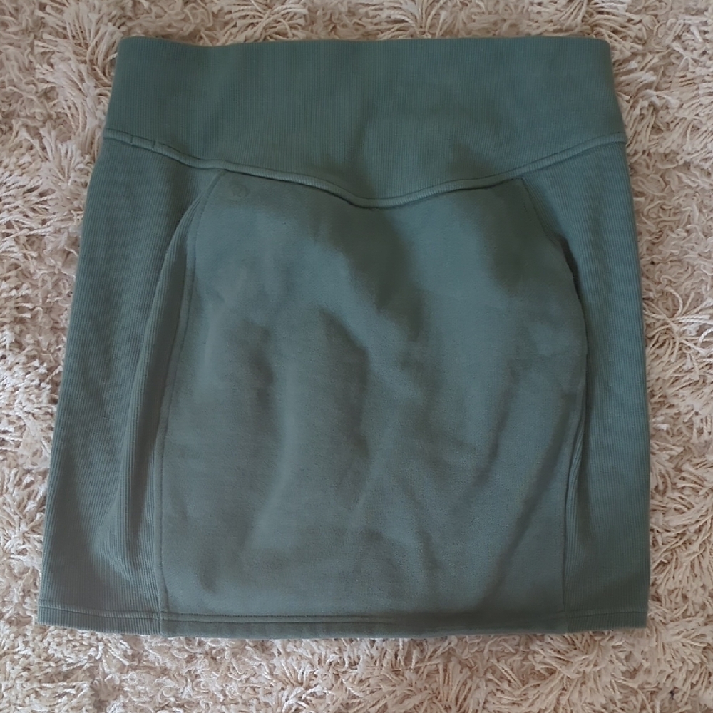 Lululemon Scuba High Rise Mini Skirt - Picture 4 of 5